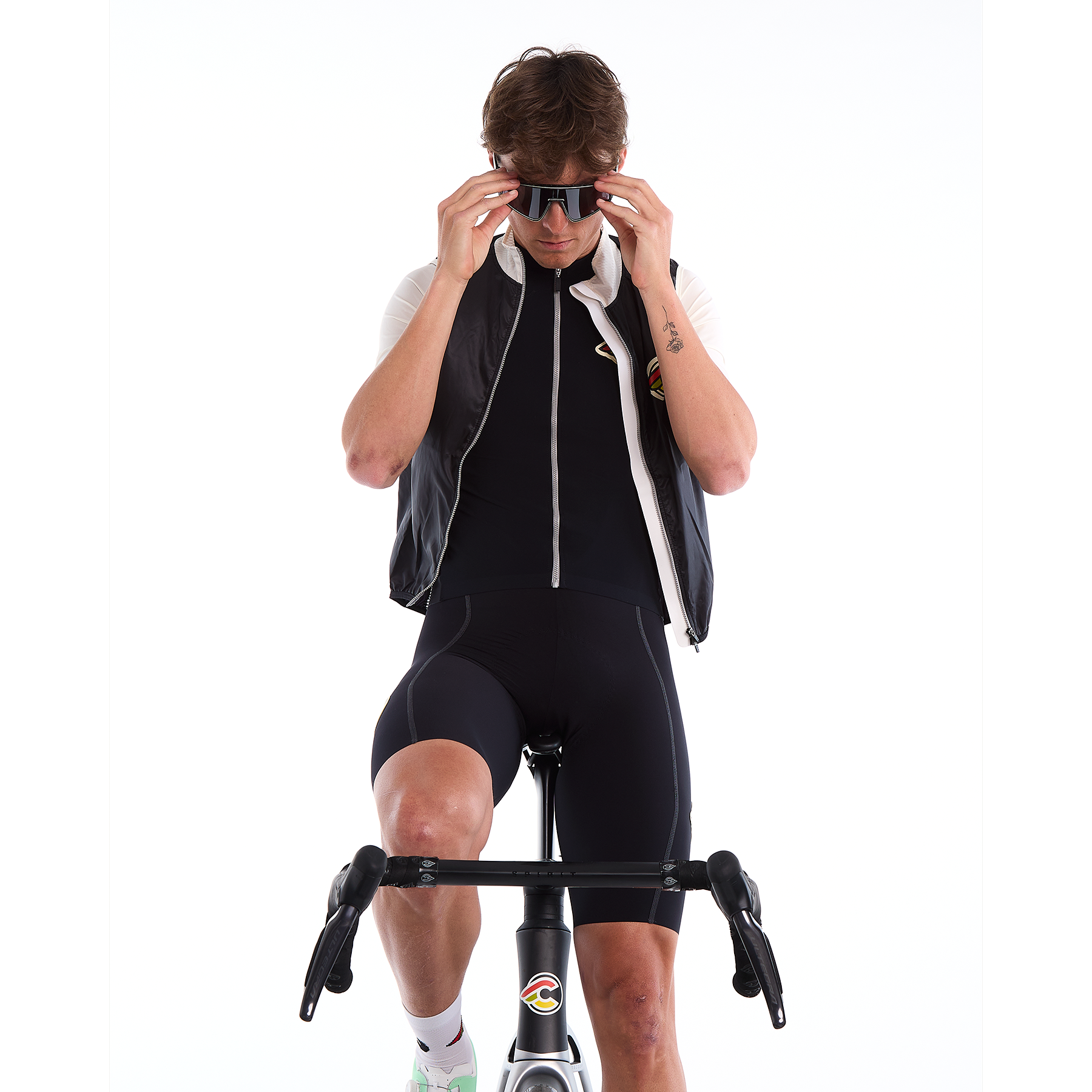 cinelli-supercorsa-gilet-antivento-nero-e-bianco image 2