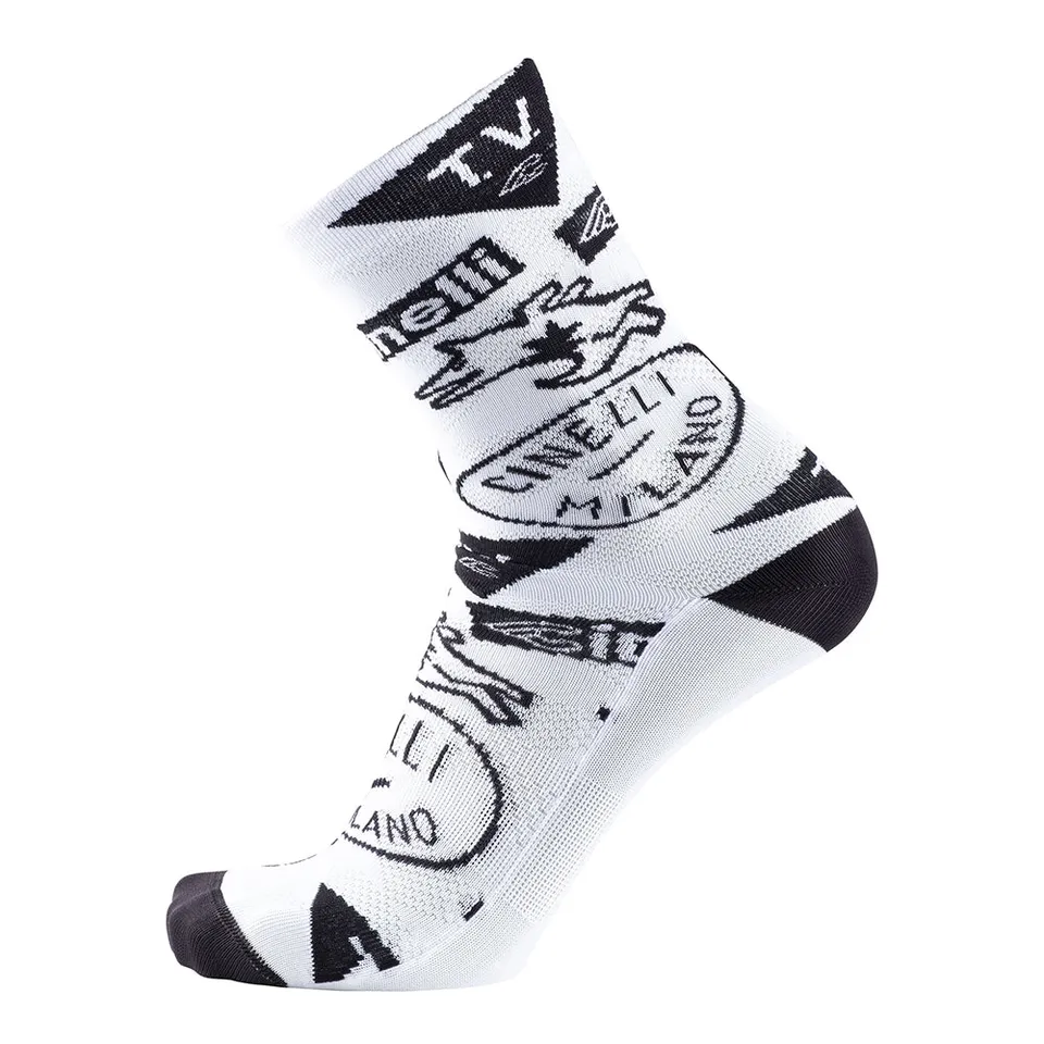 cinelli-socks-tempo-granciclismo-white-calze-ciclismo image 1