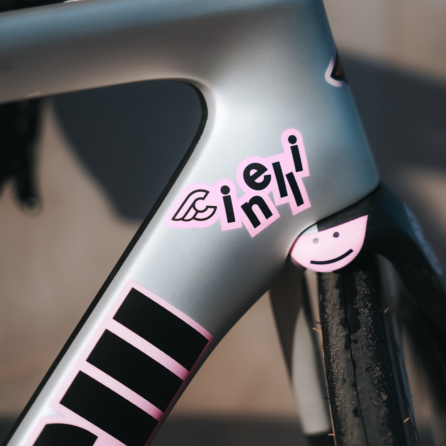 cinelli-pressure-2-dura-ace-disc-di2-bici-corsa-aero image 6
