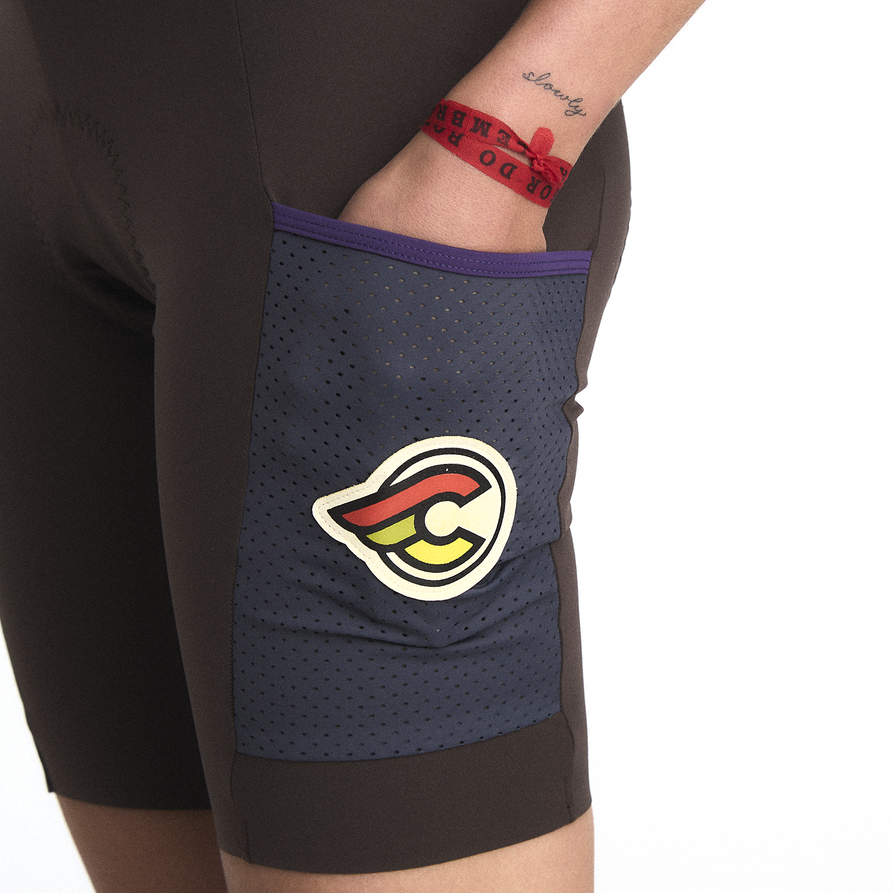 cinelli-tempo-cargo-gravel-pantaloncino-con-bretelle-donna-viola image 5