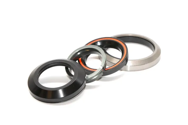 3t-ultra-headset-a83-36d-is42-28-6-is52-40-serie-sterzo-telaio image 1
