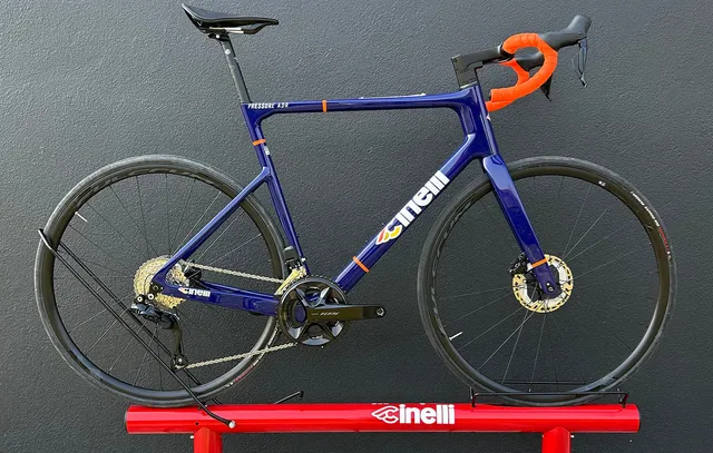 cinelli-pressure-adr-105-di2-test-xl image 1