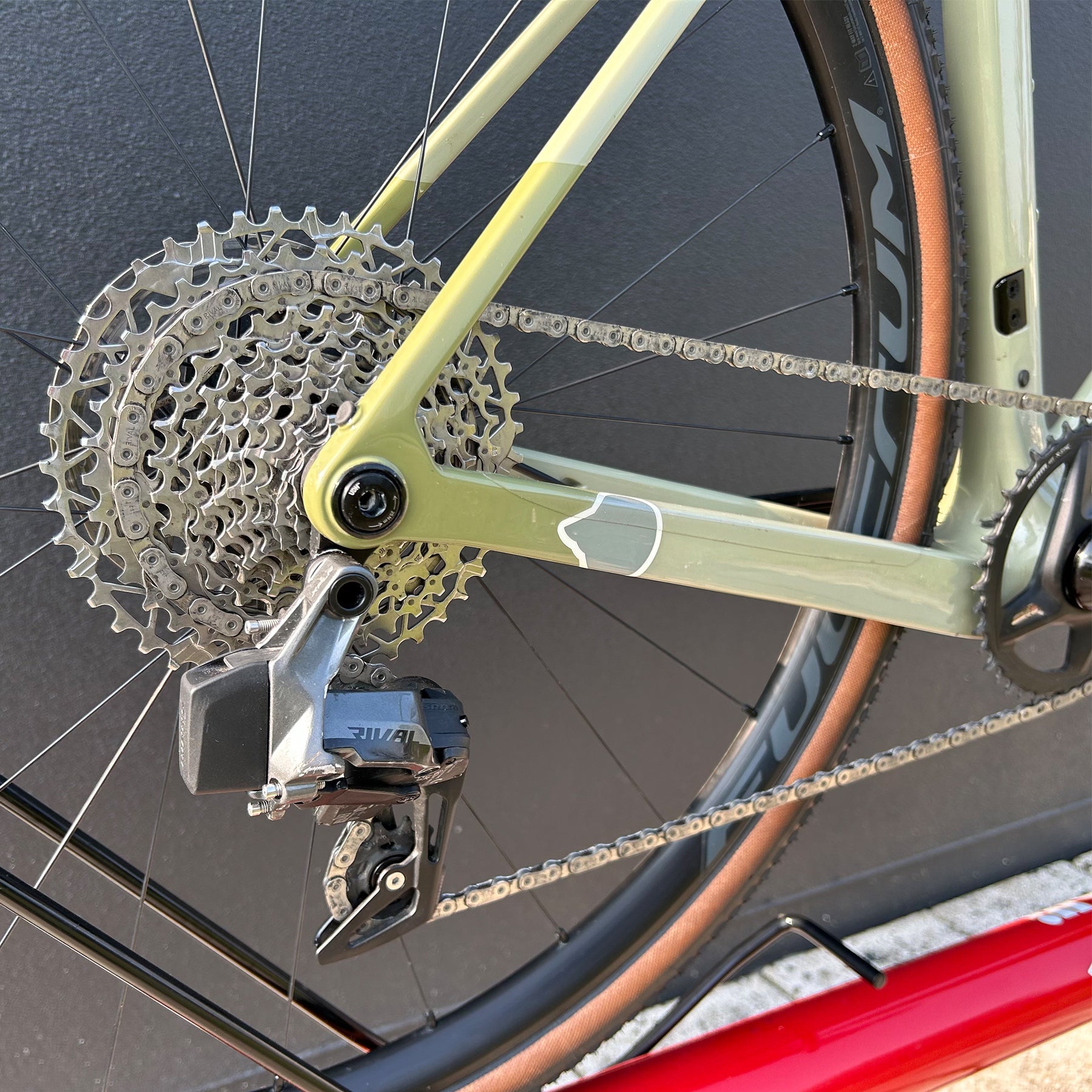 cinelli-king-zydeco-ii-sage-rover-bici-gravel-test-sram-rival-xplr-etap-tg-46s image 4