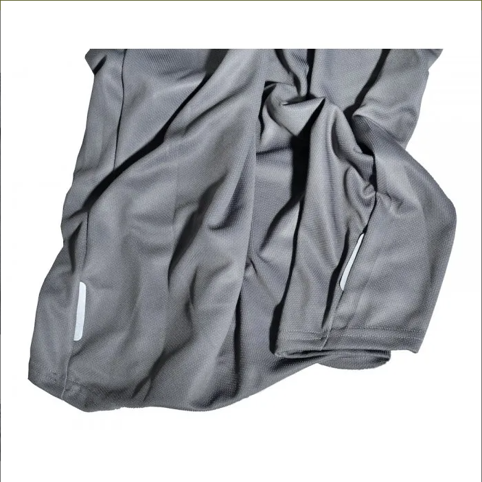 cinelli-tech-tee-ciao-titanium-grey-maglia-tecnica-gravel image 2
