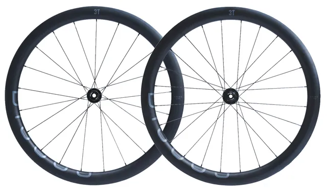 3t-discus-45-40-ltd-coppia-ruote-carbonio image 1