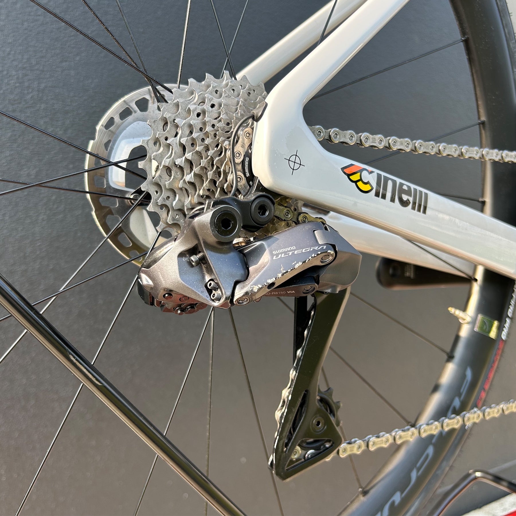 cinelli-pressure-2-shimano-ultegra-di2-bici-test-xs image 3