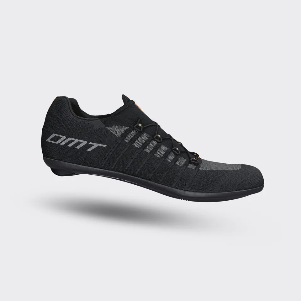 dmt-pogi-s-superlight-scarpe-ciclismo-strada-black-grey image 1