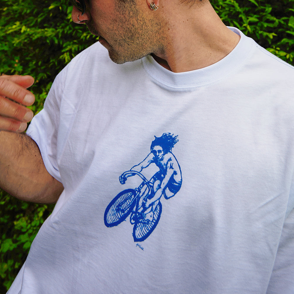 cinelli-t-shirt-gerry-wedd-cyclist-surfer-bianca-unisex image 5