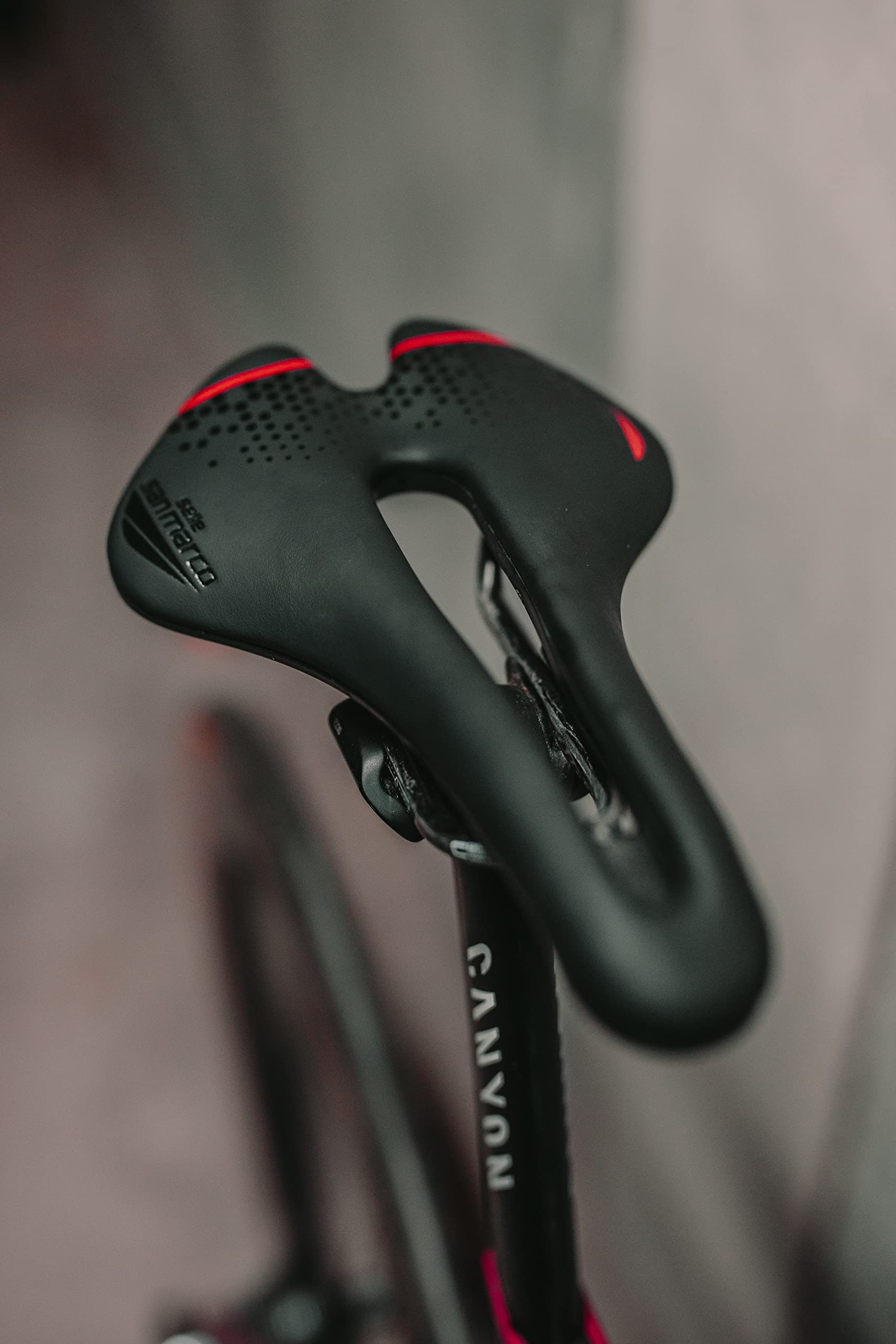 selle-san-marco-aspide-short-carbon-fx-sella-strada-carbonio-150-g-foro-open-fit image 8